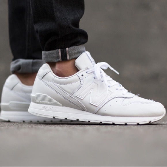 New Balance Shoes - RARE NEW BALANCE RUNNING TRAINING SNEAKERS SHOES 8